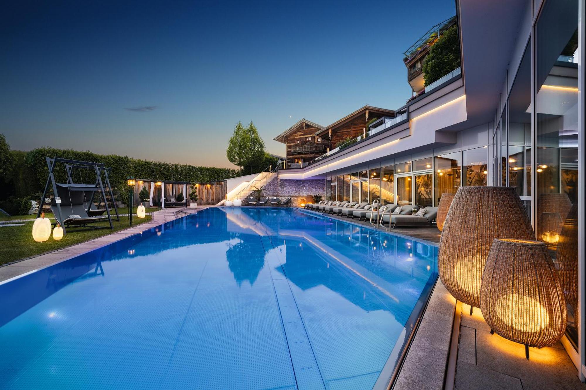Wellness- & Sporthotel Jagdhof Рёрнбах Экстерьер фото